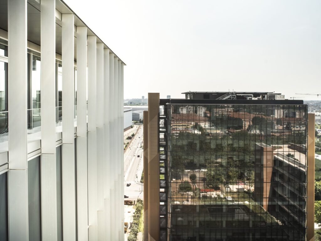 Architektūra, kuri vienija: 4 kryptys, formuojančios šiuolaikinius miestus 12 Scandurra Studio White Moon