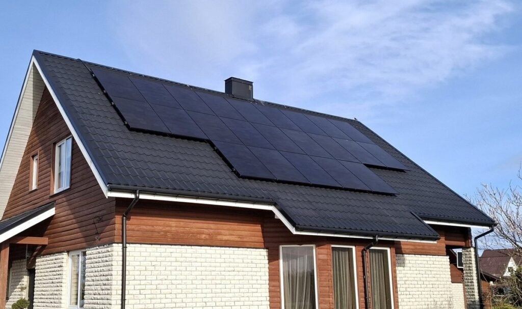 Saulės energetika: mažesnė parama, bet didesnė grąža namų savininkams 4 Saulės energija ir sprendimai namams