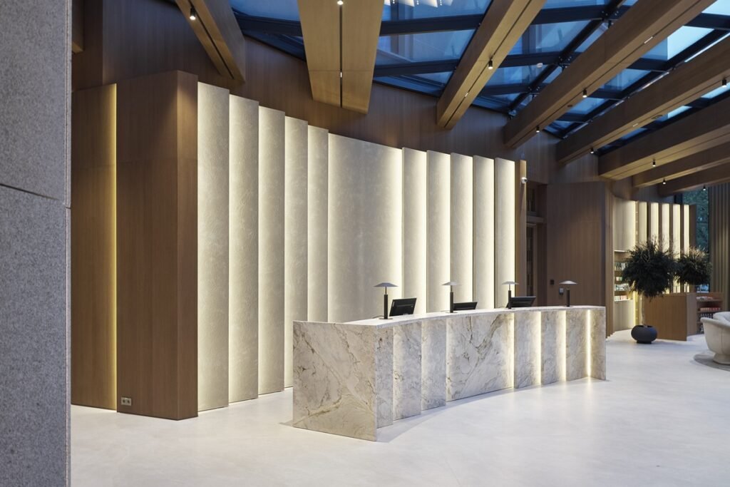 AC Hotel by Marriott Vilnius“: laikui nepavaldus viešbučio interjeras 4 nordinaryarchitects achotelvilnius ©Norbert Tukaj 5840