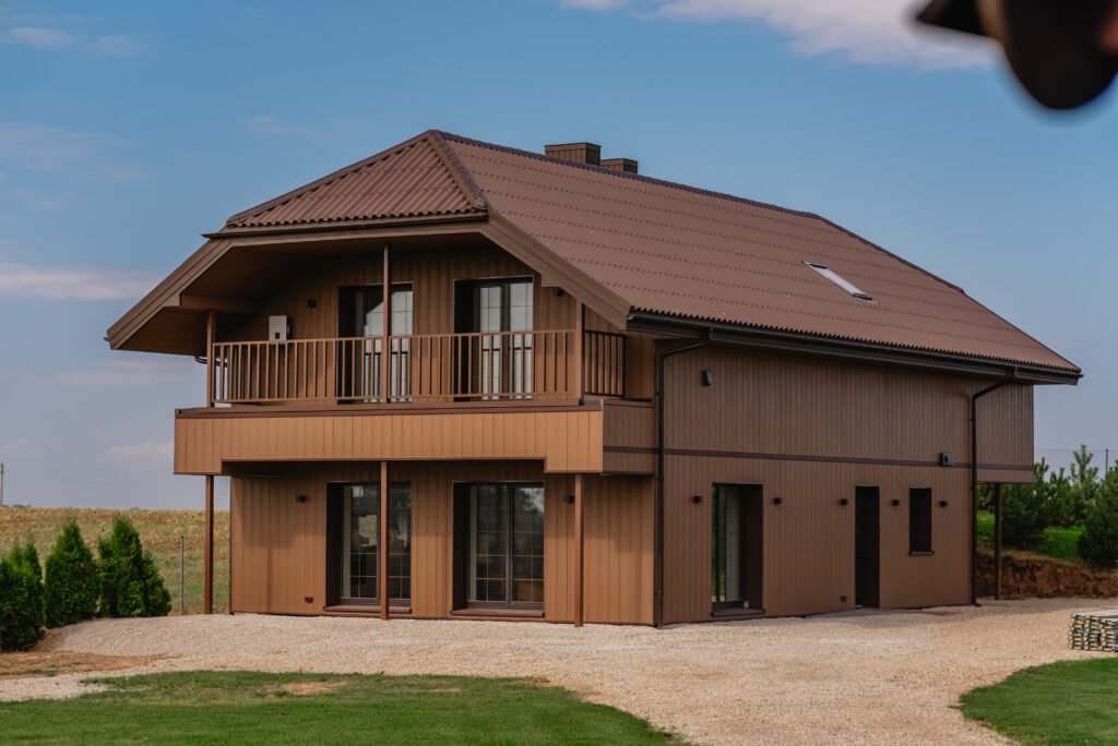 „Cedral“ dailylentės bei stogo ir fasado plokštelės: ką privalo žinoti kiekvienas montuotojas? 8 DSC02615