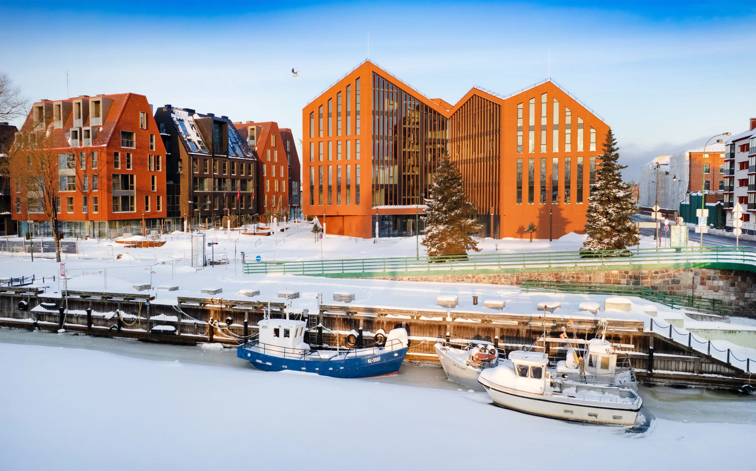 „Hanza“ verslo centras Klaipėdoje: miestiečiams grąžinta erdvė 6 „Hanza“ verslo centras ir „Memelio miestas“ Klaipėdoje