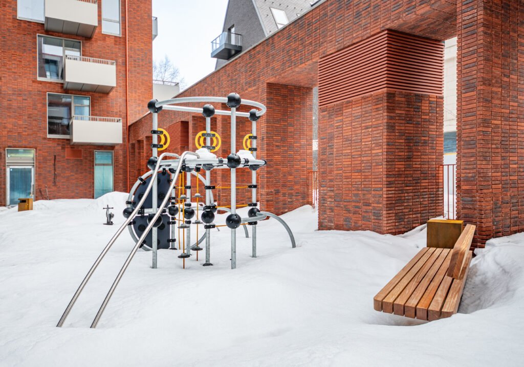 „Hanza“ verslo centras Klaipėdoje: miestiečiams grąžinta erdvė 11 „Memelio miesto“ vaikų žaidimų aikštelė