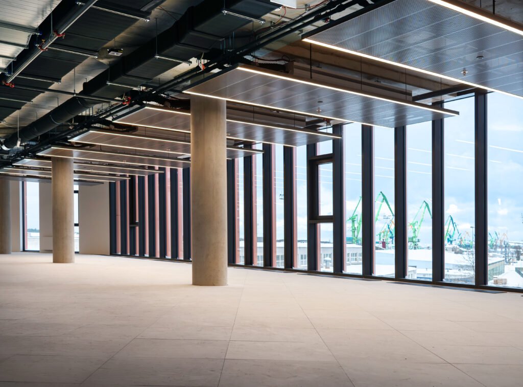 „Hanza“ verslo centras Klaipėdoje: miestiečiams grąžinta erdvė 22 „Hanza“ verslo centro vidus