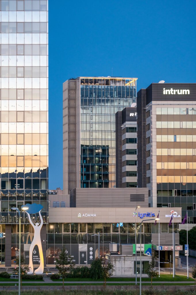 Gintaras Čaikauskas: miestas keičiasi lėčiau nei žmonių socialiniai įpročiai 6 Sky Office verslo centras Vilniuje