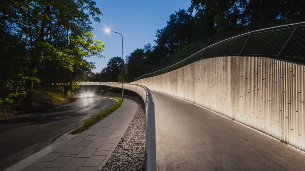 Rytojaus miestai: kaip erdves, kurtas darbininkams, pritaikyti šiandienei visuomenei 11 Tauro kalno viadukas Snipiskiu aikste Monos Avik nuotr.jpg 1