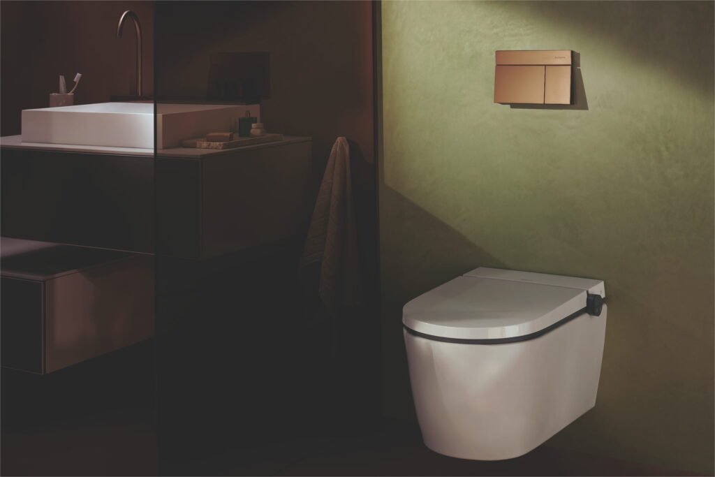 „hansgrohe“ vonios kambario sprendimai: vientisas dizainas ir funkcionalumas 13 „hansgrohe“ išmanusis WC puodas „Lavapura“