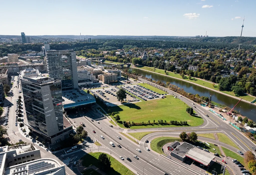 Vilniaus kongresų centras: 17 architektūrinių idėjų konkursui bus pristatytos viešoje ekspozicijoje 2 Vilniaus kongresų centro teritorija. Vilniaus vystymo kompanijos nuotr.