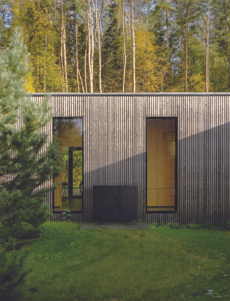 Kodėl „Samsung R290“ monoblokai – vienas racionaliausių pasirinkimų namų šildymo sistemoms 4 EHS R290 Mono Lifestyle Image 05