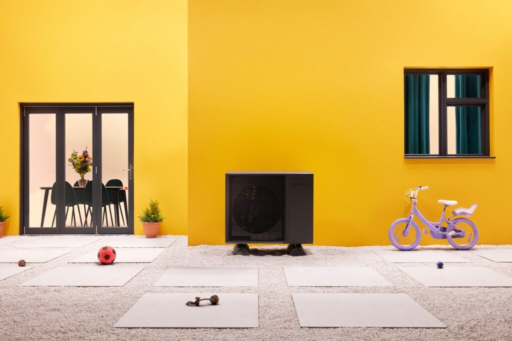 Kodėl „Samsung R290“ monoblokai – vienas racionaliausių pasirinkimų namų šildymo sistemoms 5 Samsung EU SEACE R290 12012 1