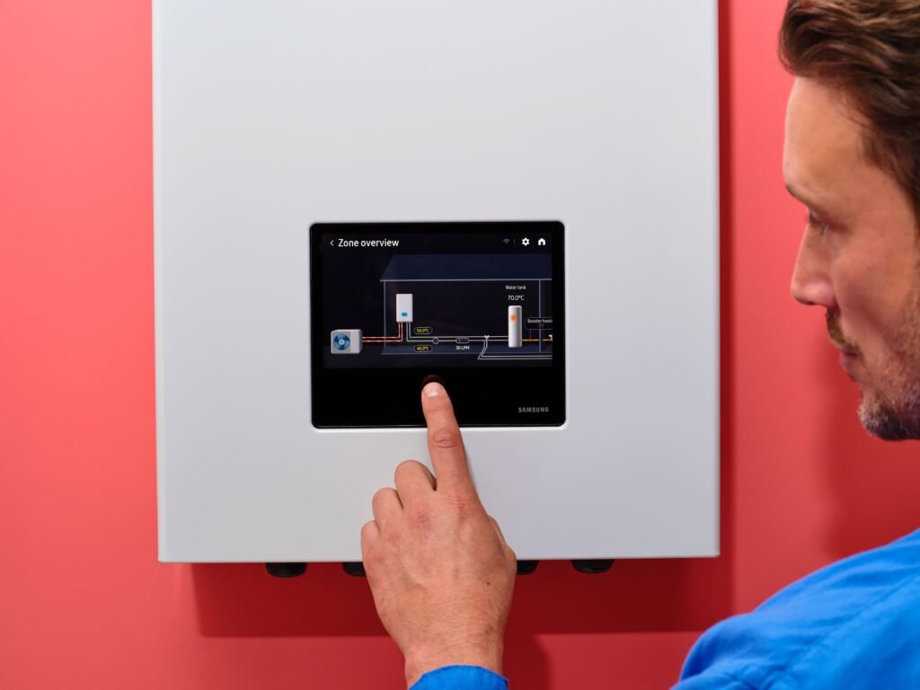 Kodėl „Samsung R290“ monoblokai – vienas racionaliausių pasirinkimų namų šildymo sistemoms 7 Samsung Seace AI Home Display 7933