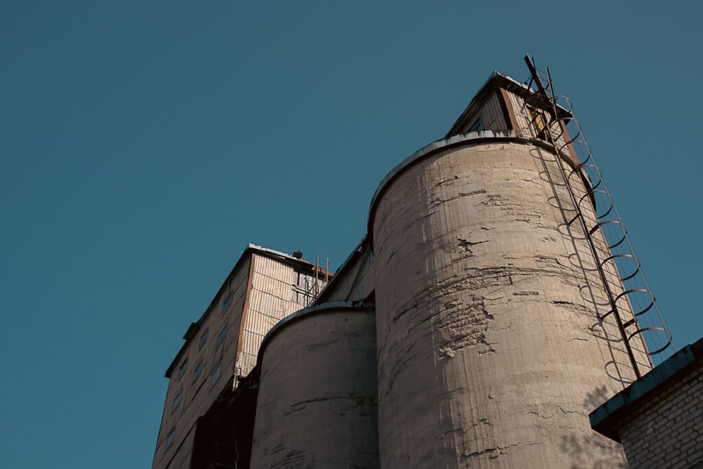 Buvusi industrinė teritorija Vilkpėdėje balandžio 16-18 d. taps meninio veiksmo ir diskusijų vieta 2 Spaces in Motion renginys, Betono fabrikas Vilkpedėje