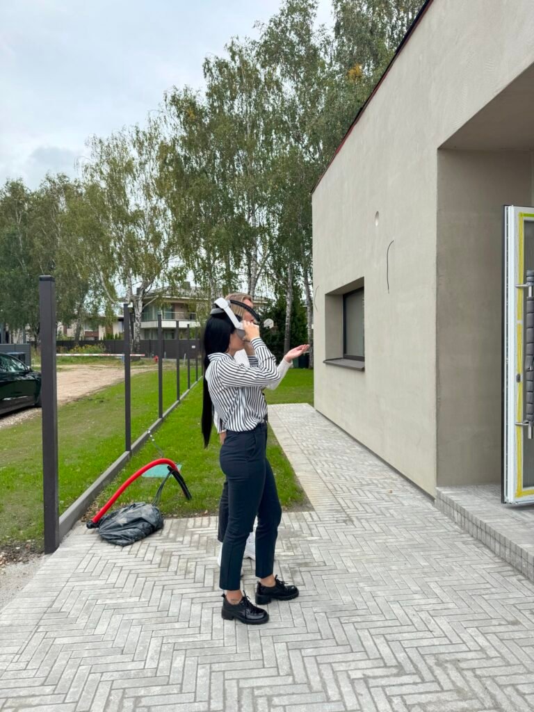 Metaerdvė: ar šiuolaikinis interjeras diktuojamas skaitmenizacijos? 5 VR filmavimo procesas kuriant interjera „Interjero paslaugos nuotr.1 2 1 1