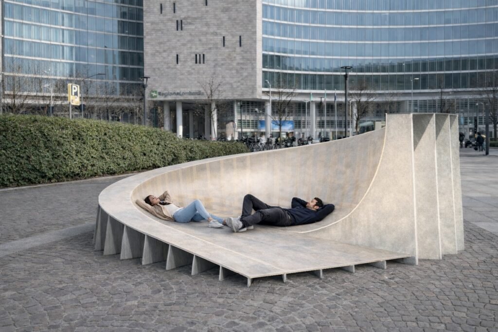 Lietuvos inicijuotas Ukrainos mokyklų atkūrimo projektas įkvėpė MATER, vieną reikšmingiausių Milano dizaino savaitės instaliacijų 7 corpo 1