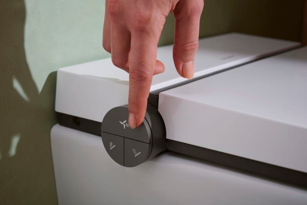 „hansgrohe“ vonios kambario sprendimai: vientisas dizainas ir funkcionalumas 12 „hansgrohe“ išmanusis WC puodas „Lavapura“