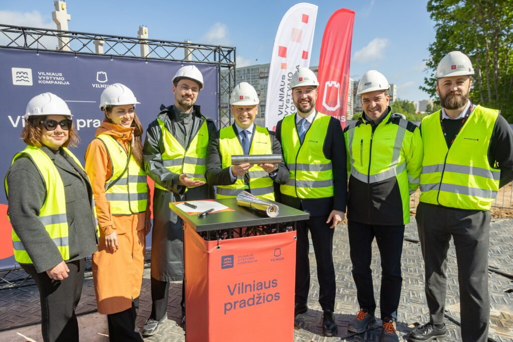 Perkūno progimnazija Perkūnkiemyje – pradėtos statybos, atidarymas 2027 m. rugsėjį 3 Architektai Jurgita Sniepiene Jautra Bernotaite Andrius Ropolas Benkunskas V Mitalas A Cebanauskas E Gudonis