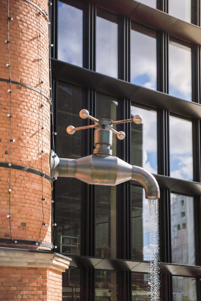 Baigtas „Cyber City“ ketvirtasis etapas – istorinį „Spartos“ kaminą papuošė fontanas 8 Naresta Cyber City 23 of 33