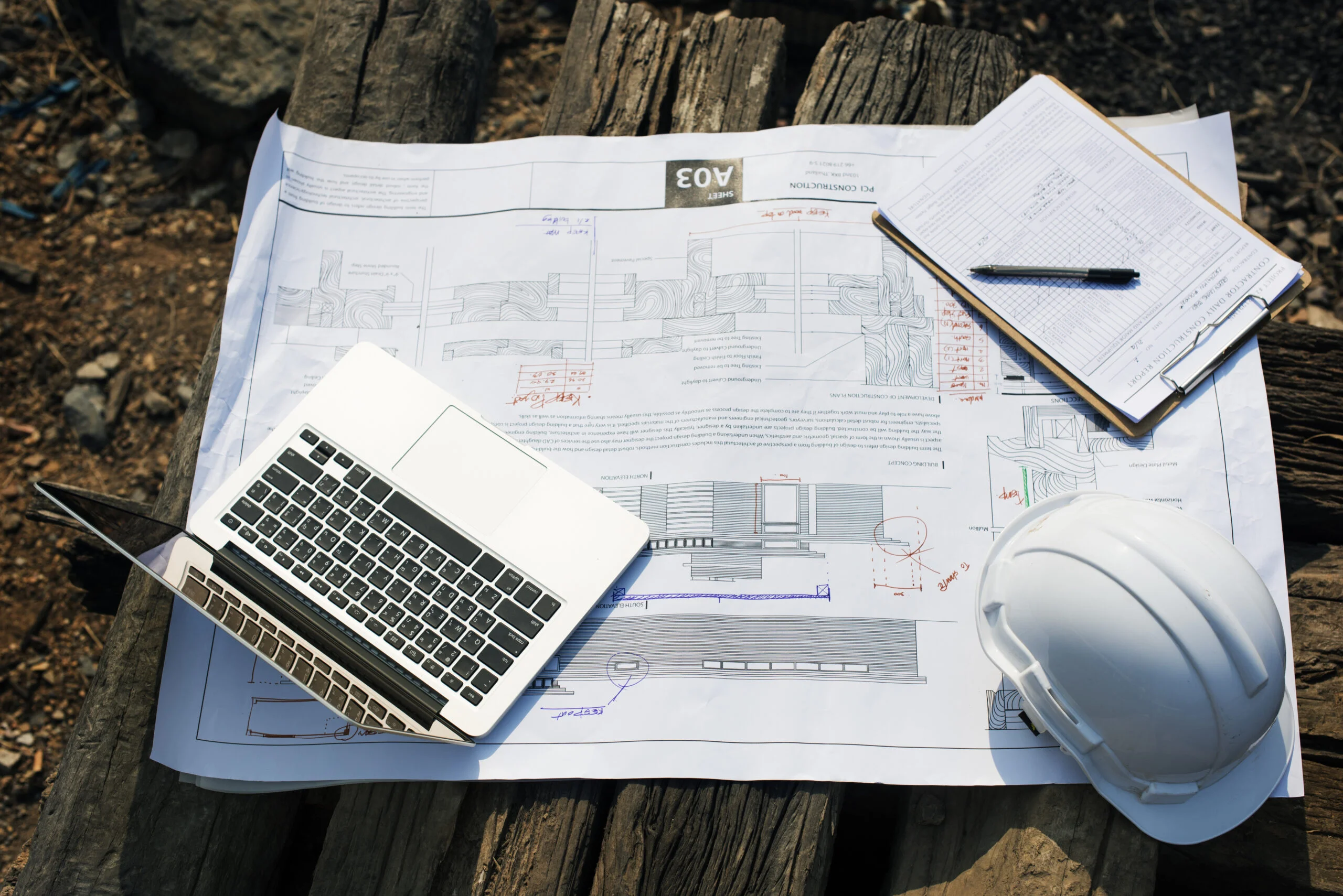 Projektavimo efektyvumas statybose: kaip mažinti vėlavimus, korekcijas ir kaštų riziką 8 construction site scaled