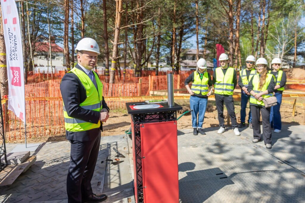 Naujoms Vilniaus pradžioms – 177 mln. eurų. Sostinėje vienu metu statomi penki darželiai ir keturios mokyklos 16 Darzelio Ausrines g. kapsule Sauliaus Ziuros nuotr