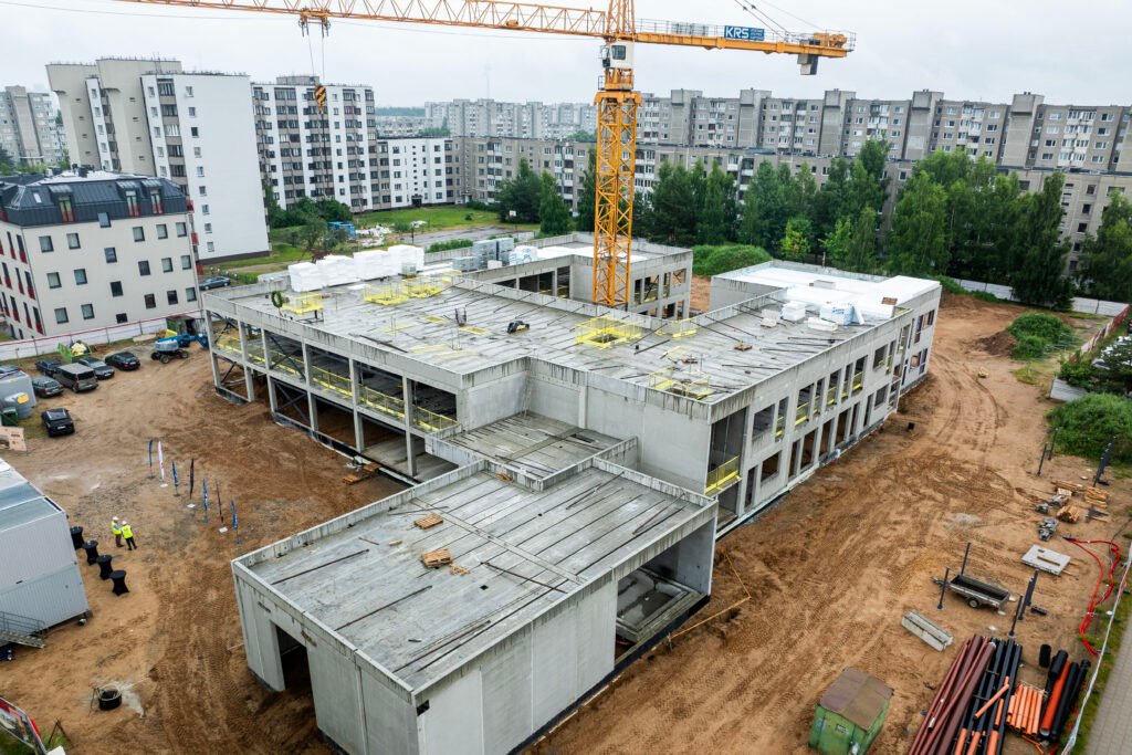 Naujoms Vilniaus pradžioms – 177 mln. eurų. Sostinėje vienu metu statomi penki darželiai ir keturios mokyklos 5 Pajautos vainiko iskelimas 2