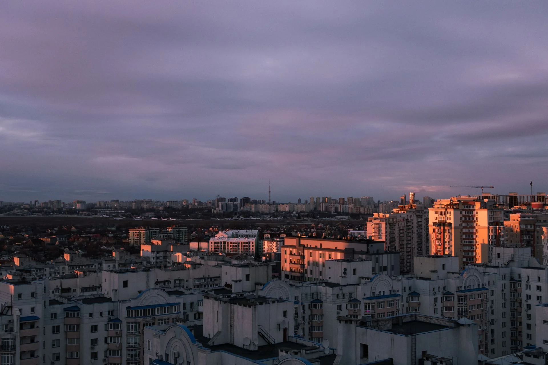 Istoriškai susiformavusios monofunkcinės priklausomybės transformacija: Visaginas, Nowa Huta, Mostas ir Ukrainos miestų kontekstai 4 pexels loudpose 15685014