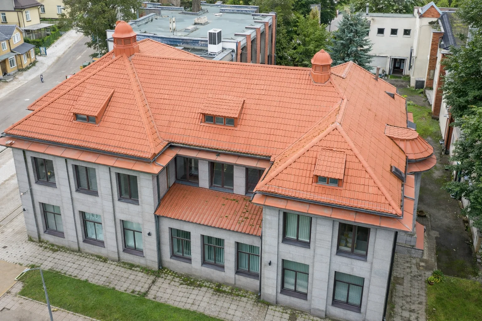 Buvęs Lietuvos banko pastatas Utenoje ieško naujų šeimininkų 4 Buves Lietuvos banko pastatas Utenoje