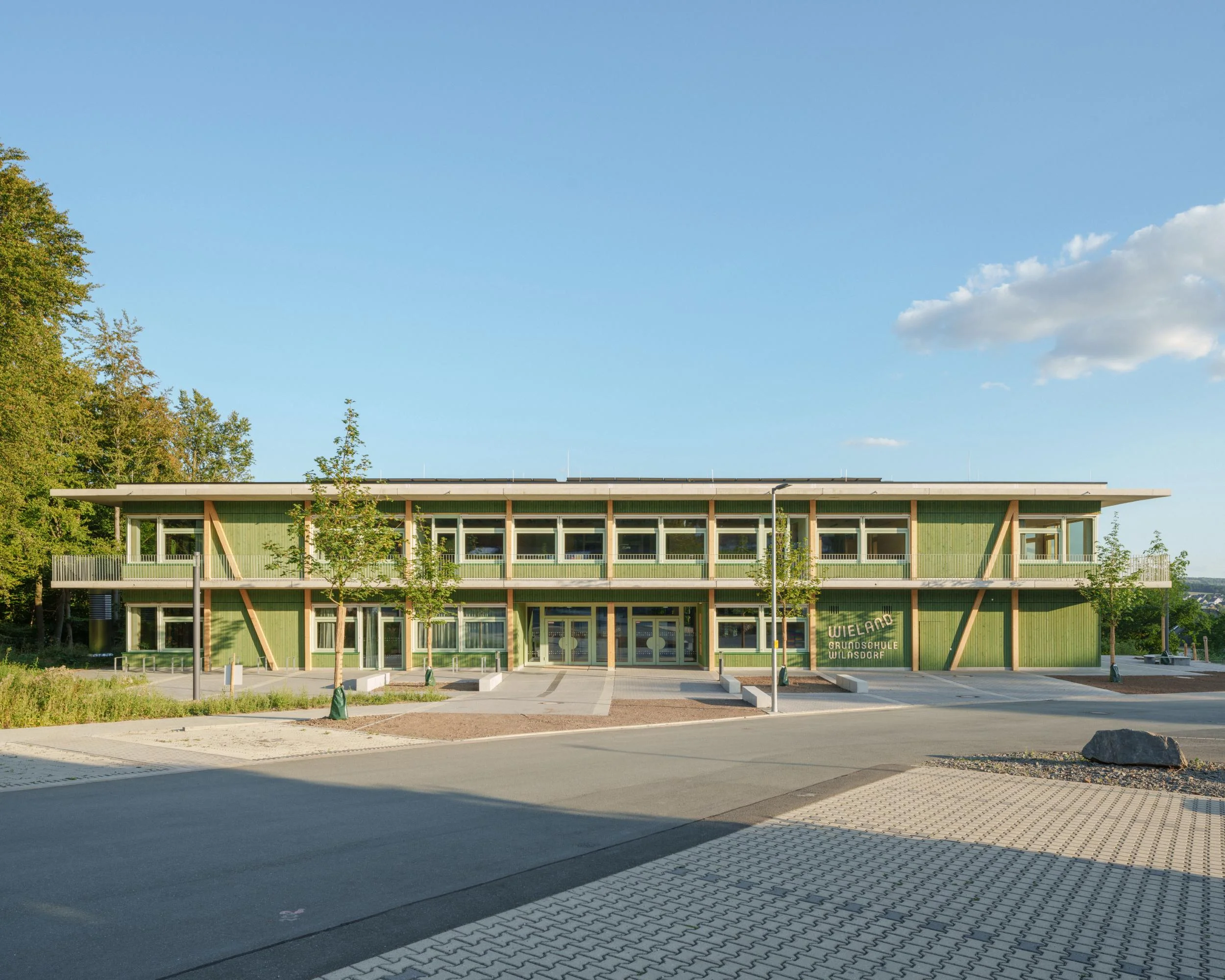 Vokietijoje mokykla pastatyta iš medienos ir nugriauto viaduko betono 6 Vilnsdorfo pradine mokykla