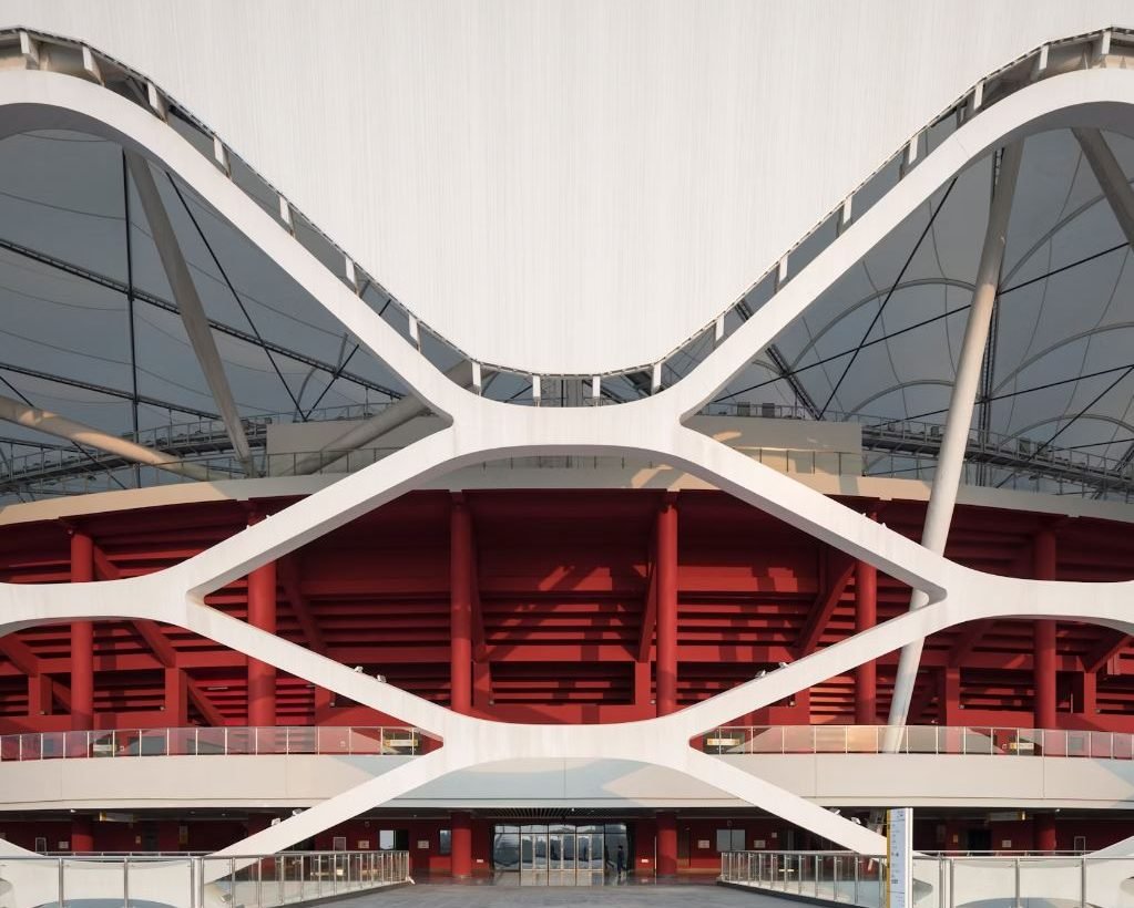 Architektūros milžinai: 6 įspūdingi sporto kompleksai, arenos ir stadionai 23 „Zaozhuang Stadium“ nuotr.