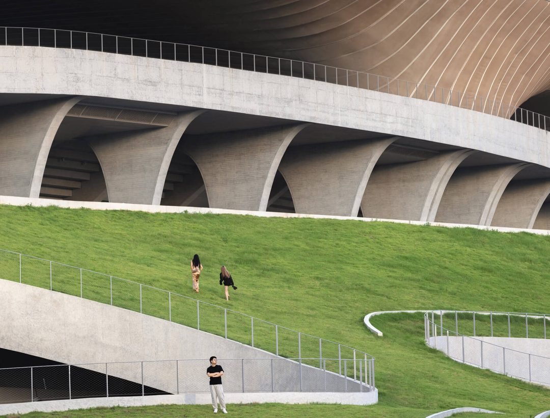 Architektūros milžinai: 6 įspūdingi sporto kompleksai, arenos ir stadionai 57 „CreatAR" nuotr.