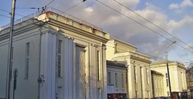 1930 m. Vytauto Landsbergio-Žemkalnio suprojektuotas Valstybės teatro (dab. Kauno valstybinio muzikinio teatro) fasadas Kęstučio gatvėje. G. Oržikausko nuotr.