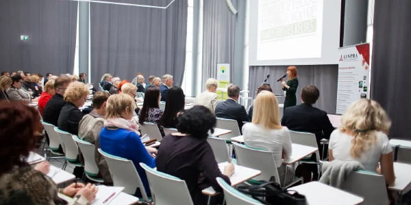 Profesinių kompetencijų centrai – užpildyti švietimo programų spragoms 1 pameistrystės mokymo forma