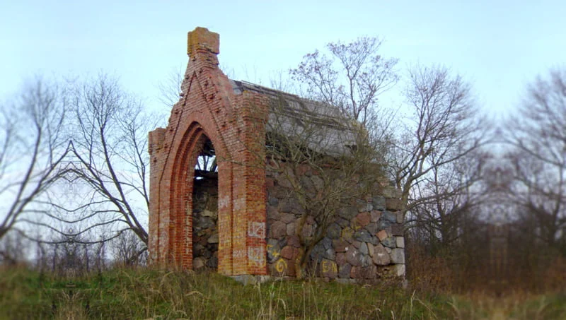 koplyčia-mauzoliejus