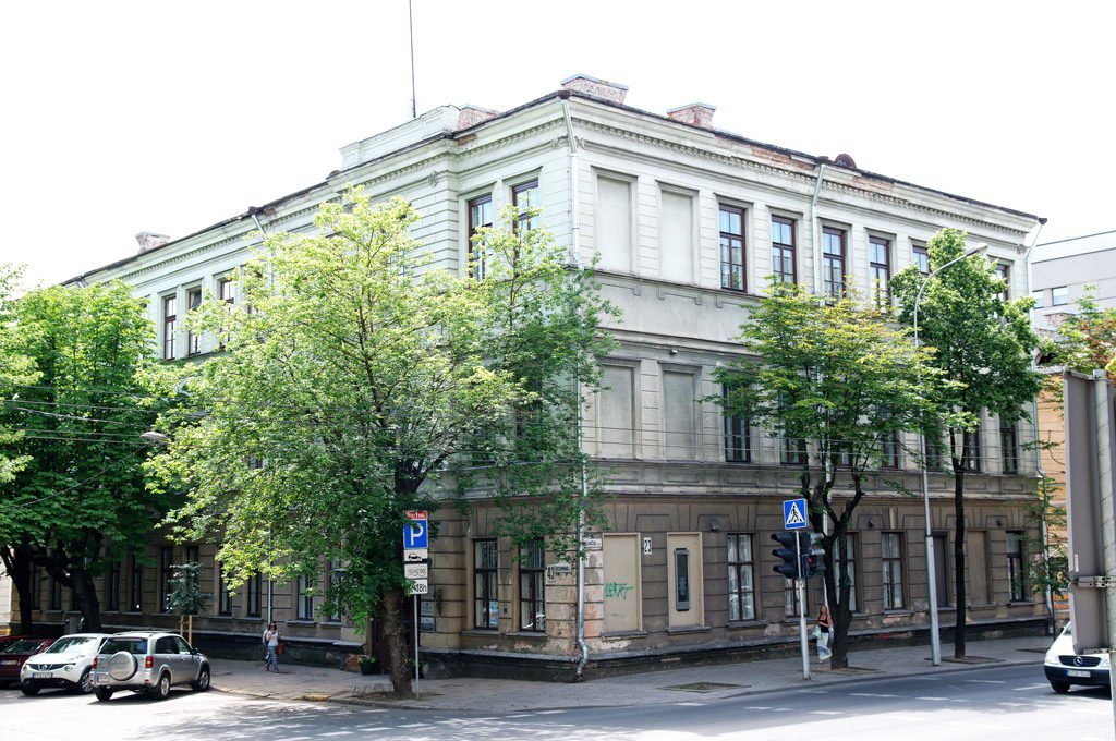 Buvęs Humanitarinių mokslų fakulteto pastatas (Gedimino g. 43, plotas 1477,32 kv. m). KTU nuotr.