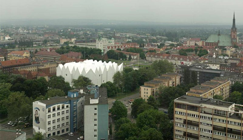 Mies van der Rohe / Europos šiuolaikinės architektūros prizu 2015 m. apdovanota filharmonija Šcecine (Lenkija), sukurta "Barozzi/Veiga" architektūros biuro (Italija/Ispanija). Simon Menges nuotr.