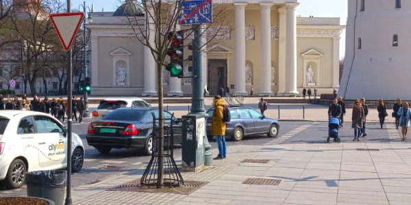 Sprendimai pėstiesiems gatvėse apsaugoti 1 šviesoforų ciklų sureguliavimas